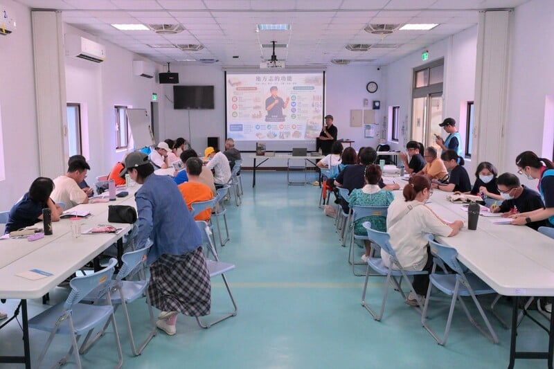 LINE_ALBUM_115.10.02_吉安來去吉野走讀百年時光登場　_游淑貞盼學員跨領域交流重新_bb14dda514c5db41.jpg